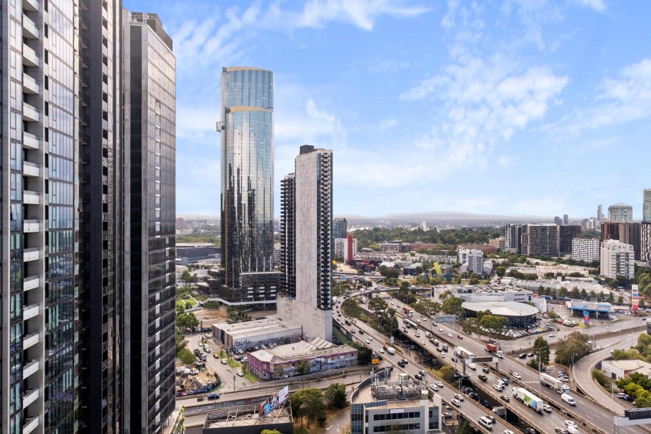 Southbank Apartment With Skyline View: 5-Min Walk To Crown Casino — Photos 1